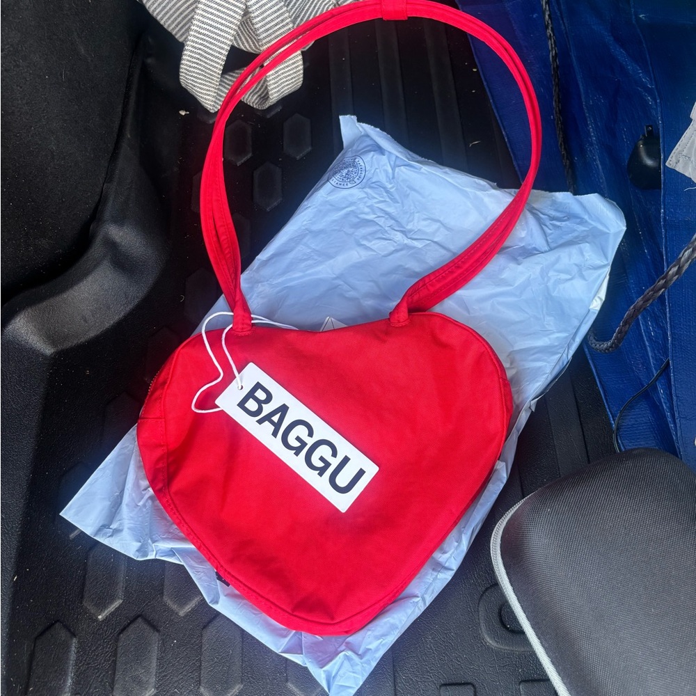 Baggu Ruby Red Heart Bag NWT